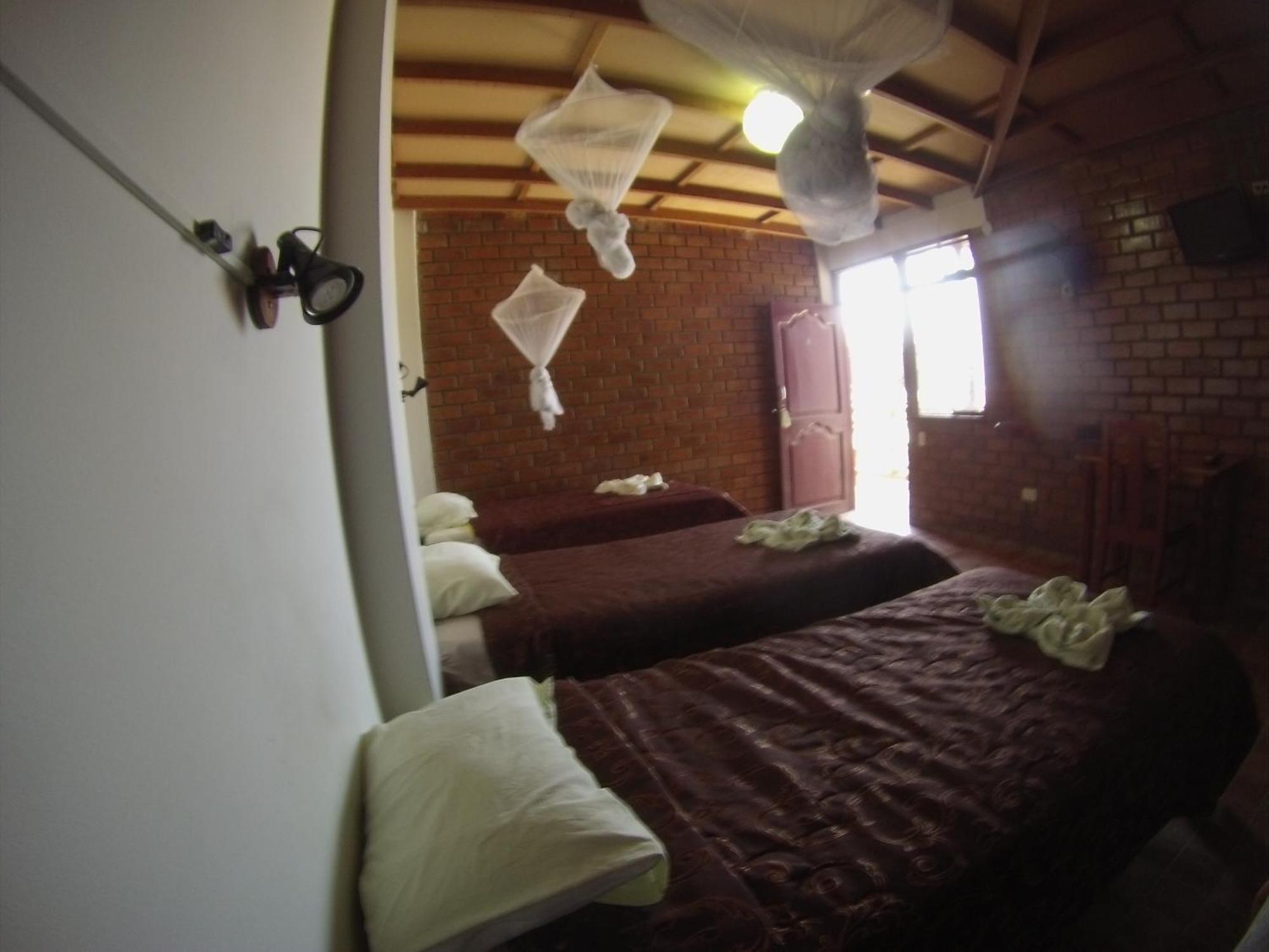 Hostal Naylamp Huanchaco Buitenkant foto