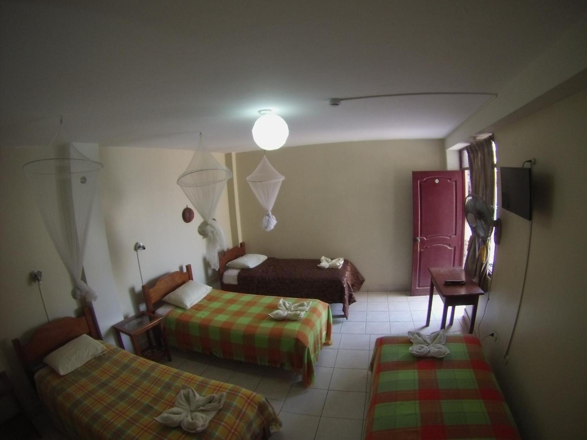 Hostal Naylamp Huanchaco Buitenkant foto